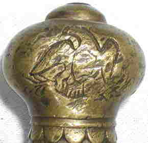 REVERSE VIEW - POMMEL